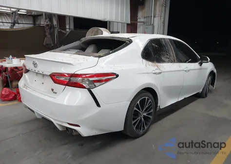 2020 Toyota Camry Se z USA, uszkodzony, nr VIN 4T1G11AK3LU935314
